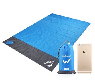 Outdoor Polyester Fabric Picnic Mat (Color: Blue)